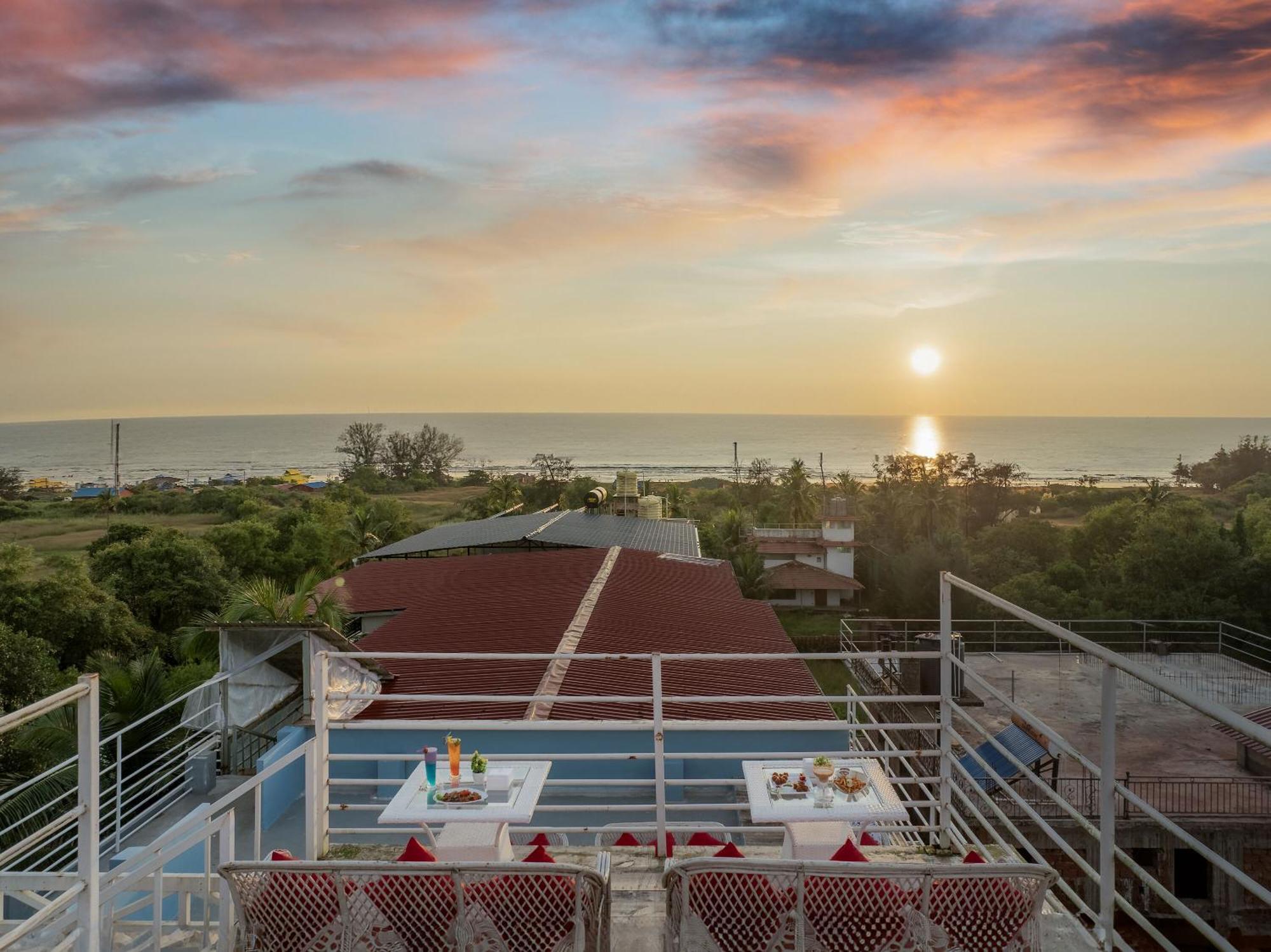 Hotel Echor Samara Morjim Goa Sea View Restro Exteriér fotografie